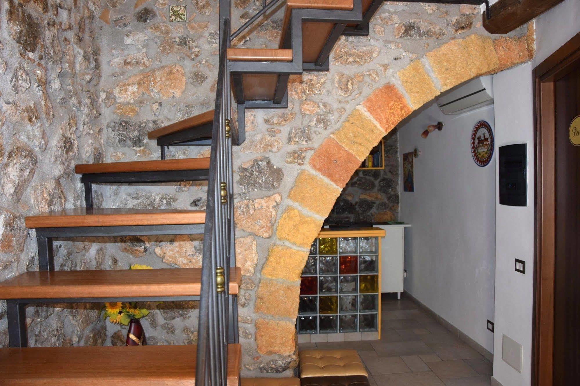 Bed and Breakfast La Casa del Geko Cefalú Exterior foto
